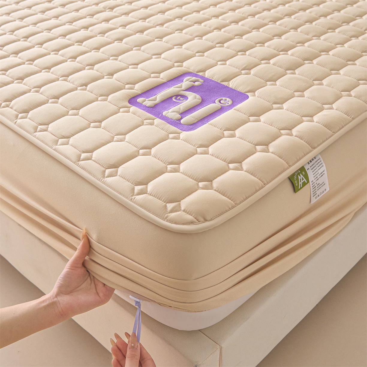 91家纺网 家纺一手货源 找家纺 居眠 2026新款A类棉花夹棉防水床笠-Hi smile Hi smile-卡