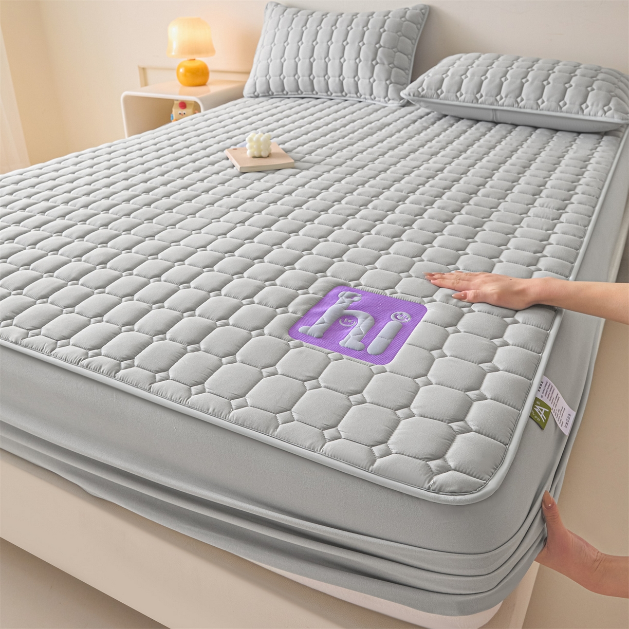 91家纺网 家纺一手货源 找家纺 居眠 2026新款A类棉花夹棉防水床笠-Hi smile Hi smile-灰