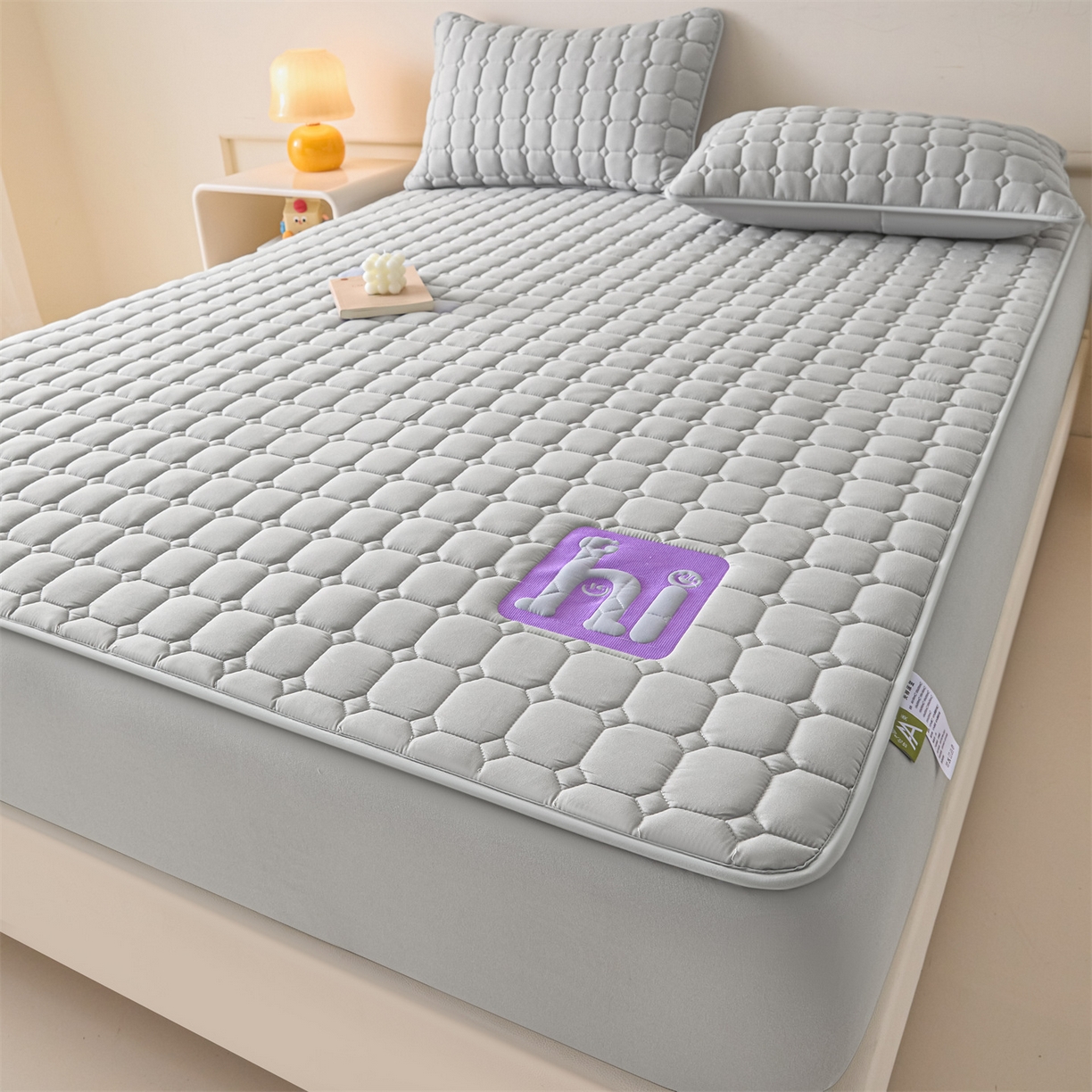 91家纺网 家纺一手货源 找家纺 居眠 2026新款A类棉花夹棉防水床笠-Hi smile Hi smile-灰