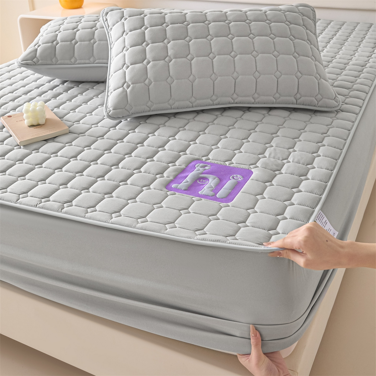 91家纺网 家纺一手货源 找家纺 居眠 2026新款A类棉花夹棉防水床笠-Hi smile Hi smile-灰