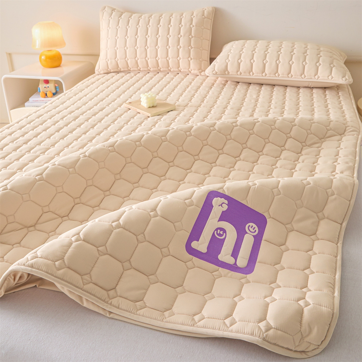 91家纺网 家纺一手货源 找家纺 居眠 2026新款A类棉花夹棉防水床笠-Hi smile Hi smile-卡