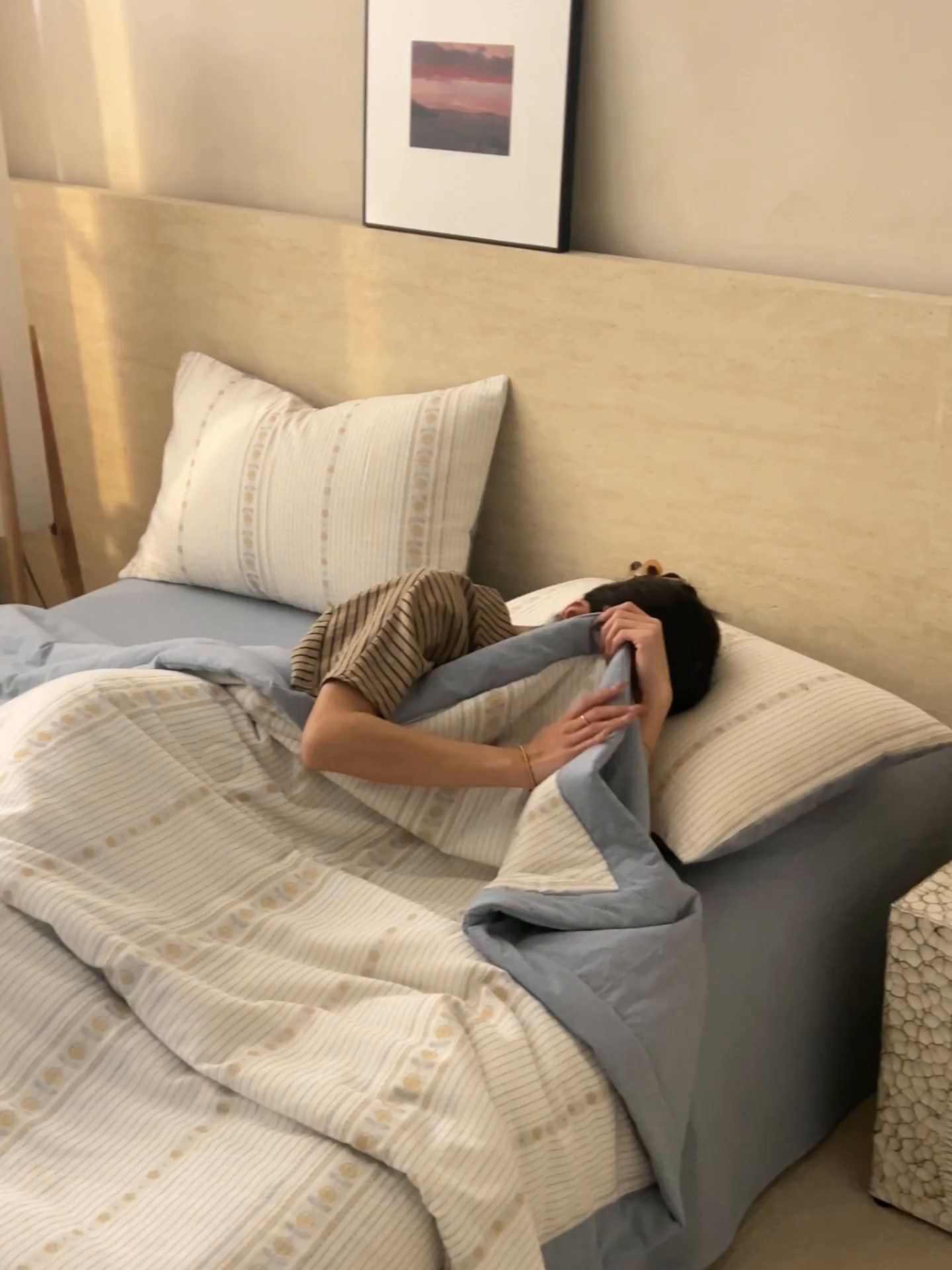 91家纺网 家纺一手货源 找家纺 简如 2026新款全棉色织提花里外全棉夏凉被四件套 柏锦-蓝