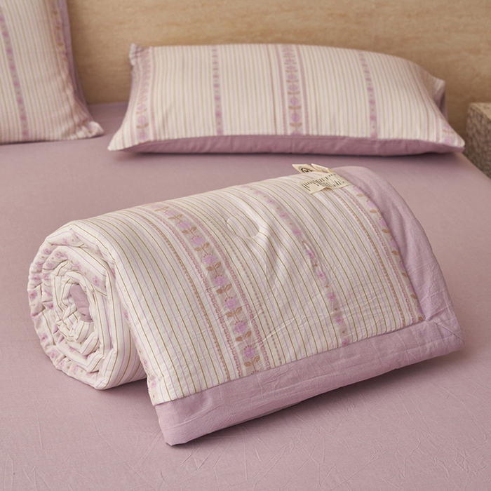 91家纺网 家纺一手货源 找家纺 简如 2026新款全棉色织提花里外全棉夏凉被四件套 柏锦-紫