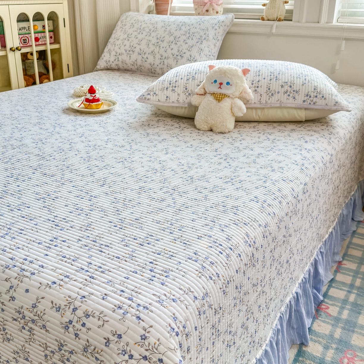 91家纺网 家纺一手货源 找家纺 （总）沁童儿童用品店 2026新款法式大花边全棉夹棉床盖加厚床单炕垫