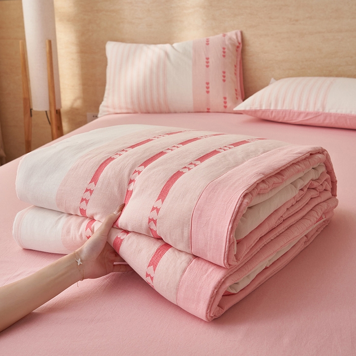 91家纺网 家纺一手货源 找家纺 简如 2026新款全棉色织提花里外全棉夏凉被四件套 爱心-粉