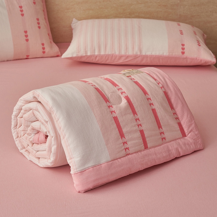 91家纺网 家纺一手货源 找家纺 简如 2026新款全棉色织提花里外全棉夏凉被四件套 爱心-粉