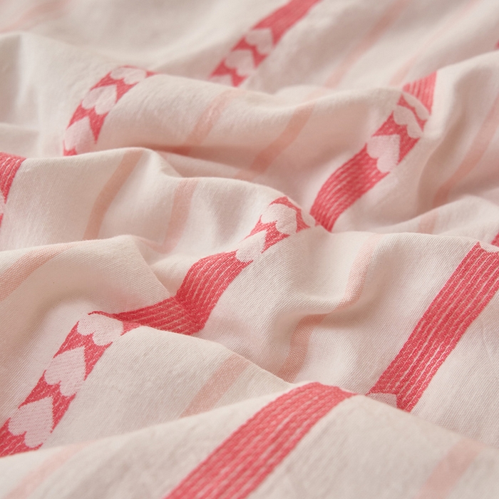 91家纺网 家纺一手货源 找家纺 简如 2026新款全棉色织提花里外全棉夏凉被四件套 爱心-粉