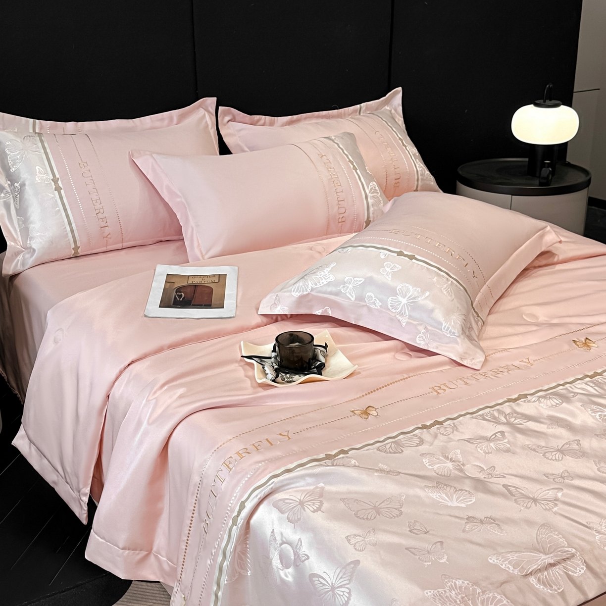 91家纺网 家纺一手货源 找家纺 （总）宇航家纺 2026春夏新款水洗真丝绣花夏被四件套夏凉被空调被—浮生蝶梦