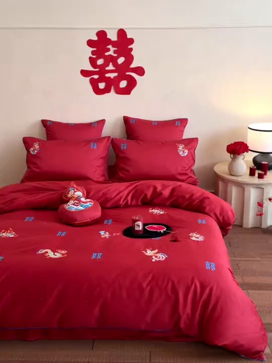 91家纺网 家纺一手货源 找家纺 （总）江涞  2026年新款100长绒棉高精密刺绣四件套—纳喜