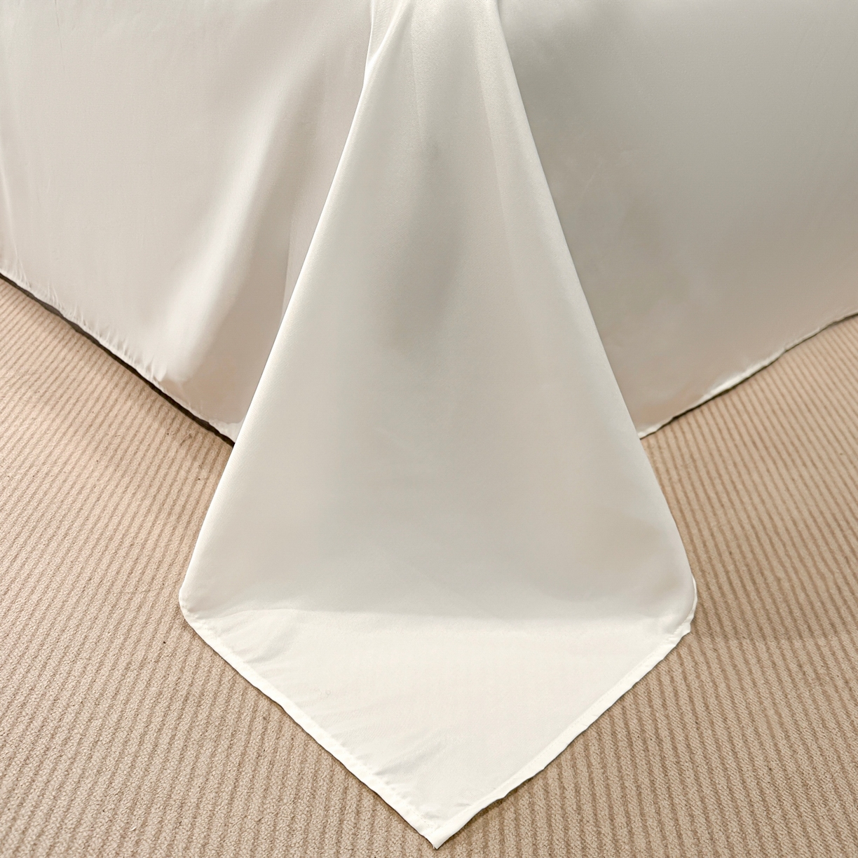 91家纺网 家纺一手货源 找家纺 （总）宇航家纺 2026春夏新款水洗真丝绣花四件套—拾光蝶影