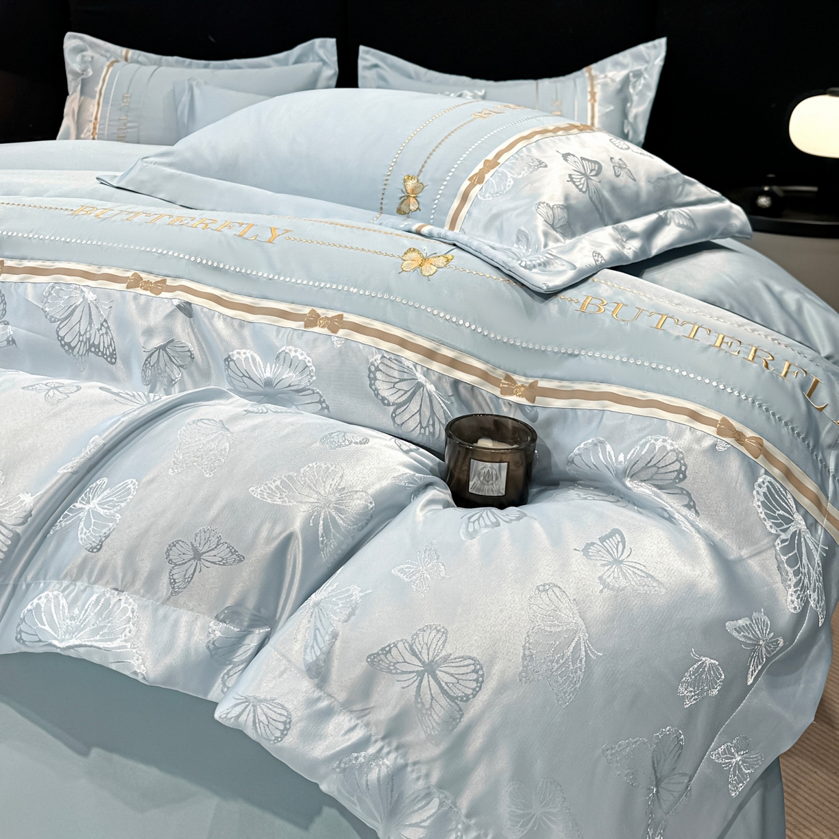 91家纺网 家纺一手货源 找家纺 （总）宇航家纺 2026春夏新款水洗真丝绣花四件套—拾光蝶影