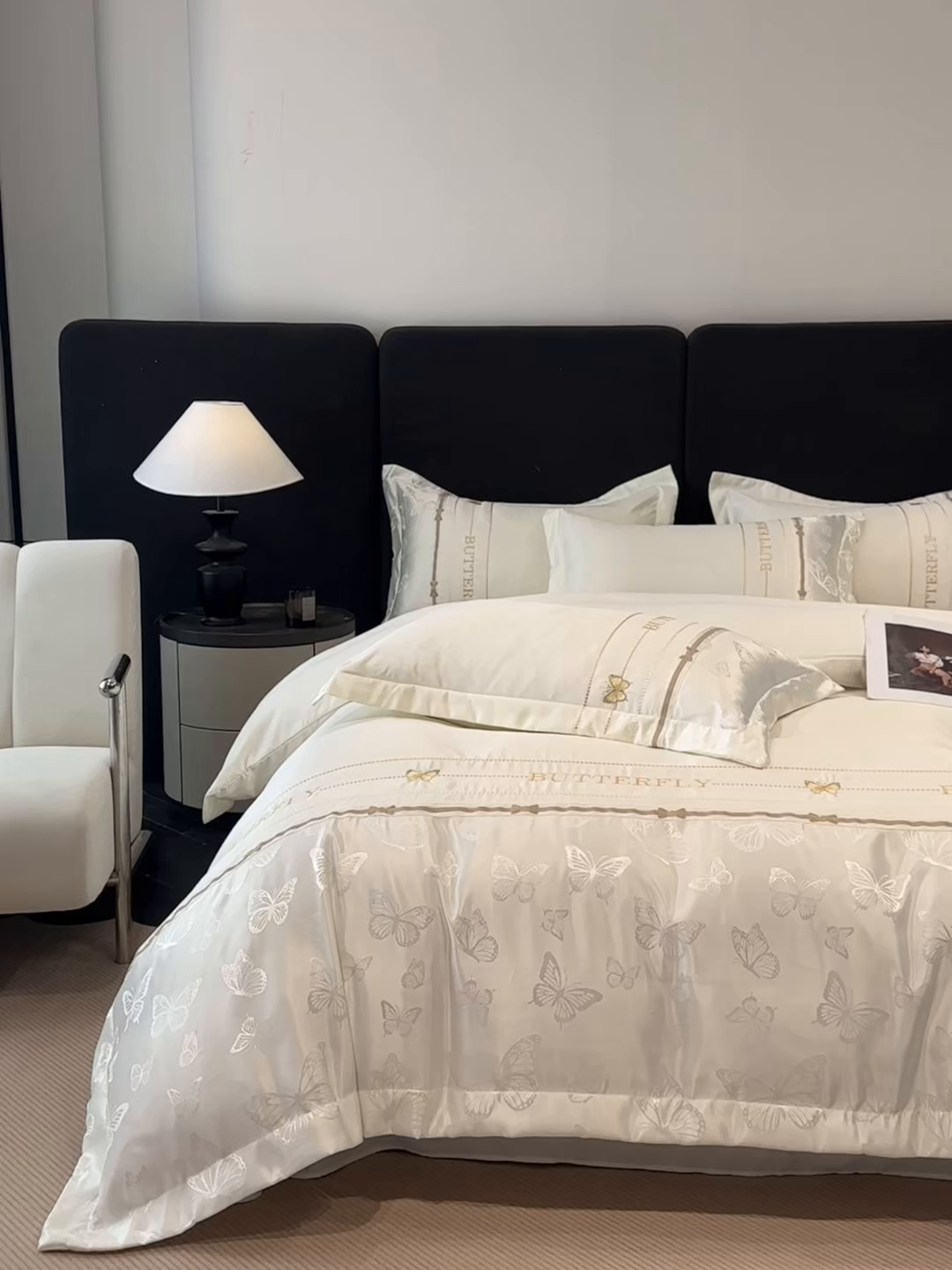 91家纺网 家纺一手货源 找家纺 （总）宇航家纺 2026春夏新款水洗真丝绣花四件套—拾光蝶影