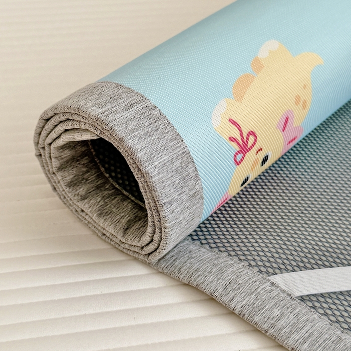 91家纺网 家纺一手货源 找家纺 萌宝家纺 2026新款A类儿童冰丝席900D加厚加密冰藤软席幼儿园席子 可爱恐龙-蓝色