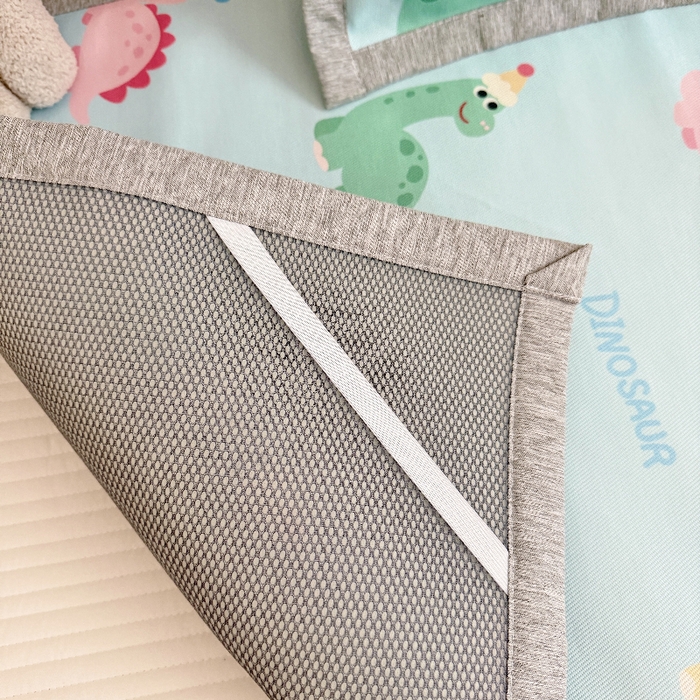 91家纺网 家纺一手货源 找家纺 萌宝家纺 2026新款A类儿童冰丝席900D加厚加密冰藤软席幼儿园席子 可爱恐龙-蓝色