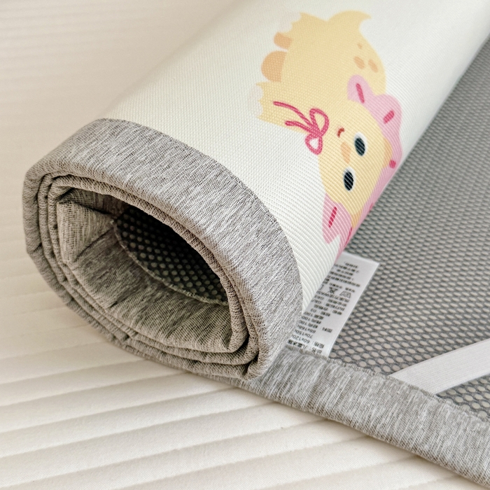 91家纺网 家纺一手货源 找家纺 萌宝家纺 2026新款A类儿童冰丝席900D加厚加密冰藤软席幼儿园席子 可爱恐龙-米白