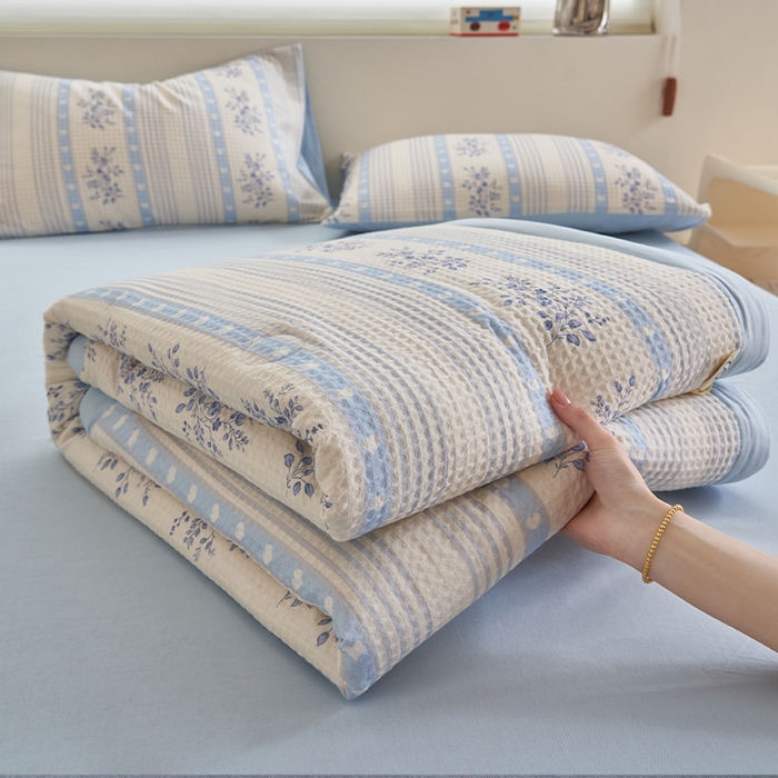 91家纺网 家纺一手货源 找家纺 简如 2026新款里外全棉华夫格夏凉被四件套 花绮梦