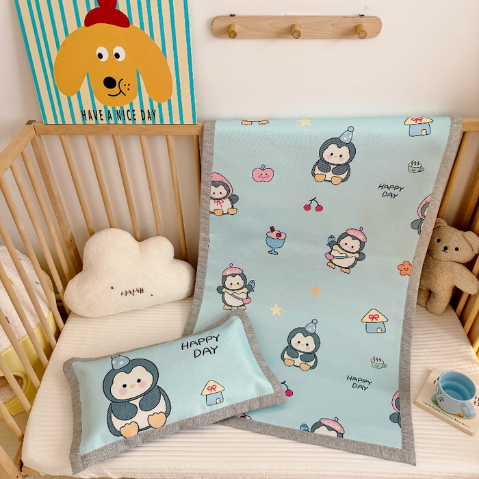 91家纺网 家纺一手货源 找家纺 萌宝家纺 2026新款A类儿童冰丝席900D加厚加密冰藤软席幼儿园席子 可爱小企鹅