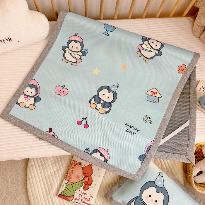 91家纺网 家纺一手货源 找家纺 萌宝家纺 2026新款A类儿童冰丝席900D加厚加密冰藤软席幼儿园席子 可爱小企鹅