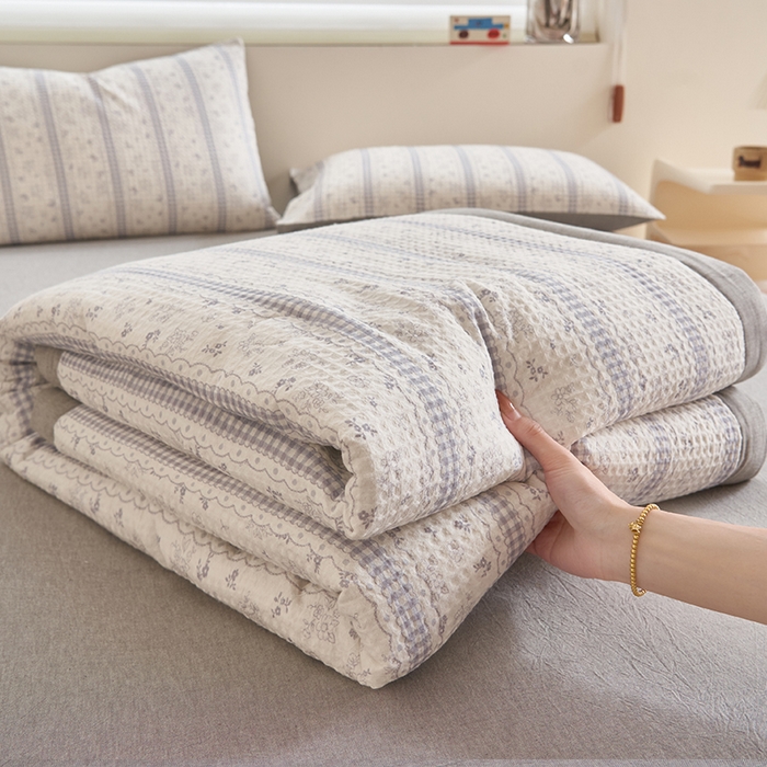 91家纺网 家纺一手货源 找家纺 简如 2026新款里外全棉华夫格夏凉被四件套 泡芙