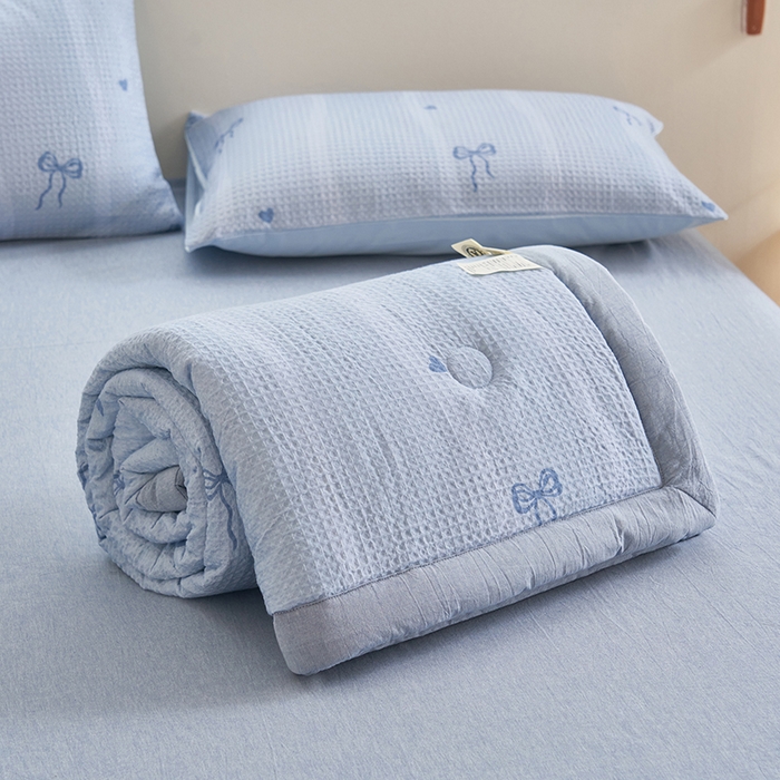 91家纺网 家纺一手货源 找家纺 简如 2026新款里外全棉华夫格夏凉被四件套 茹梦-蓝