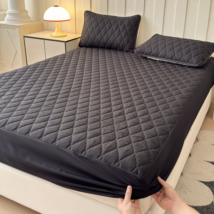 91家纺网 家纺一手货源 找家纺 慕克斯家纺 2026新款亲肤棉磨毛防水菱形格床笠 菱形格黑色