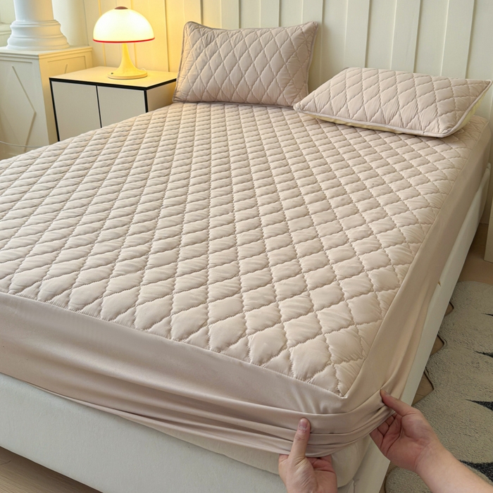 91家纺网 家纺一手货源 找家纺 慕克斯家纺 2026新款亲肤棉磨毛防水菱形格床笠 菱形格卡其