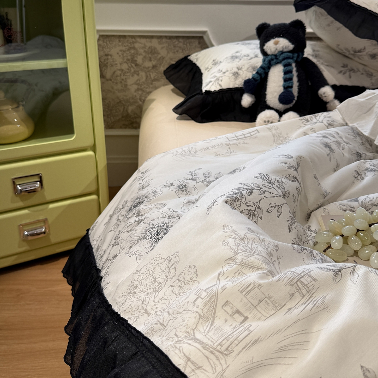 91家纺网 家纺一手货源 找家纺 （总）蓝邻家纺 2026新款全棉复古风真丝皱花边夏被夏被四件套