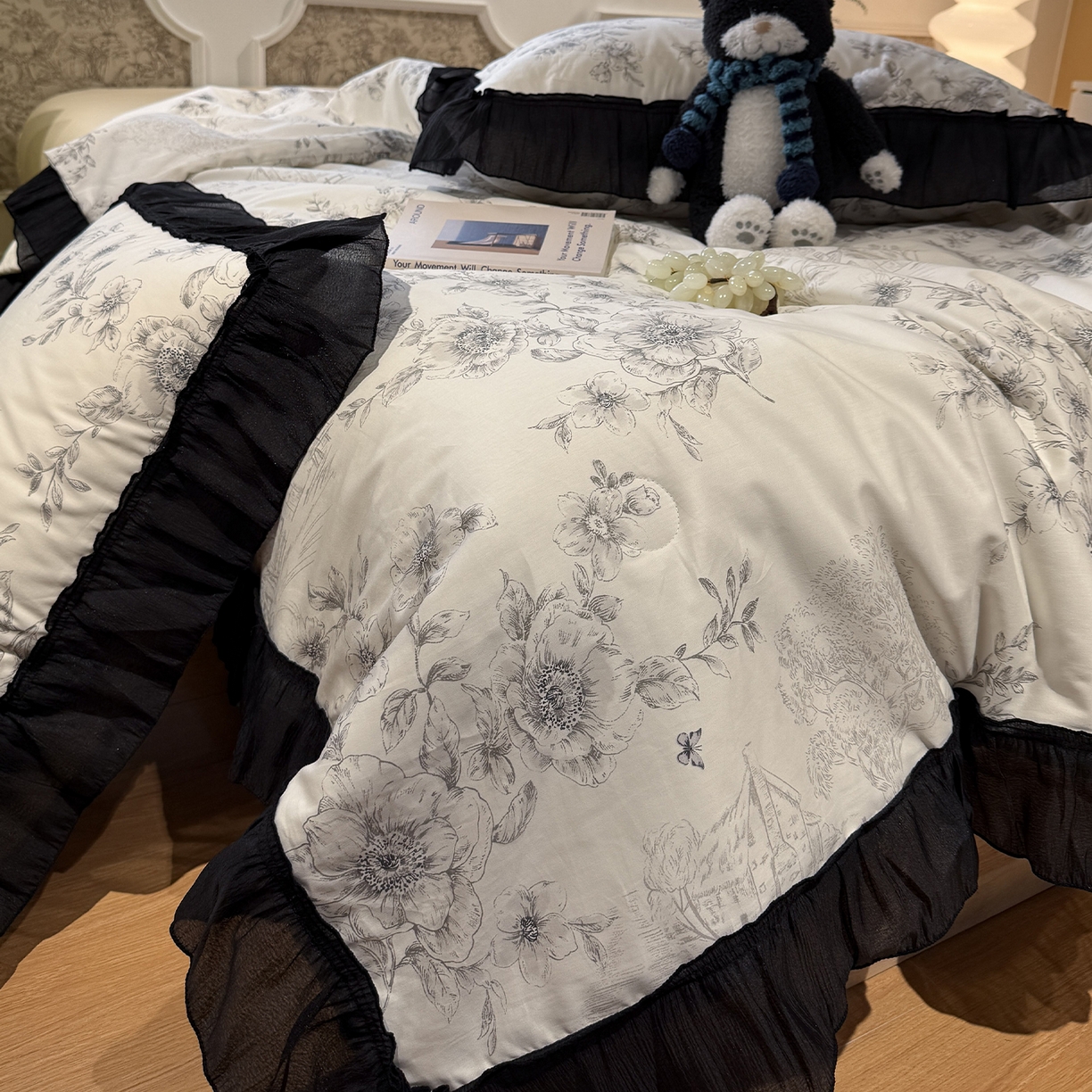 91家纺网 家纺一手货源 找家纺 （总）蓝邻家纺 2026新款全棉复古风真丝皱花边夏被夏被四件套