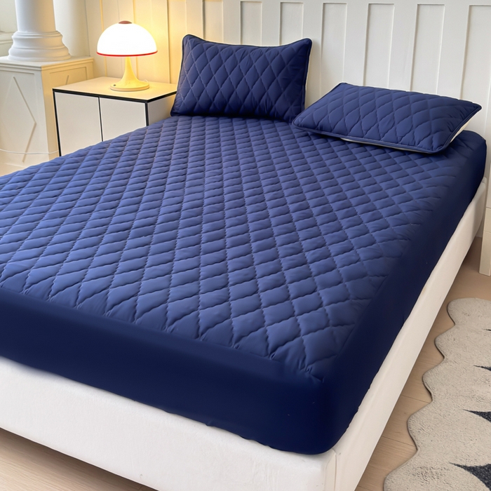 91家纺网 家纺一手货源 找家纺 慕克斯家纺 2026新款亲肤棉磨毛防水菱形格床笠 菱形格藏青