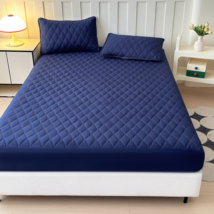 91家纺网 家纺一手货源 找家纺 慕克斯家纺 2026新款亲肤棉磨毛防水菱形格床笠 菱形格藏青