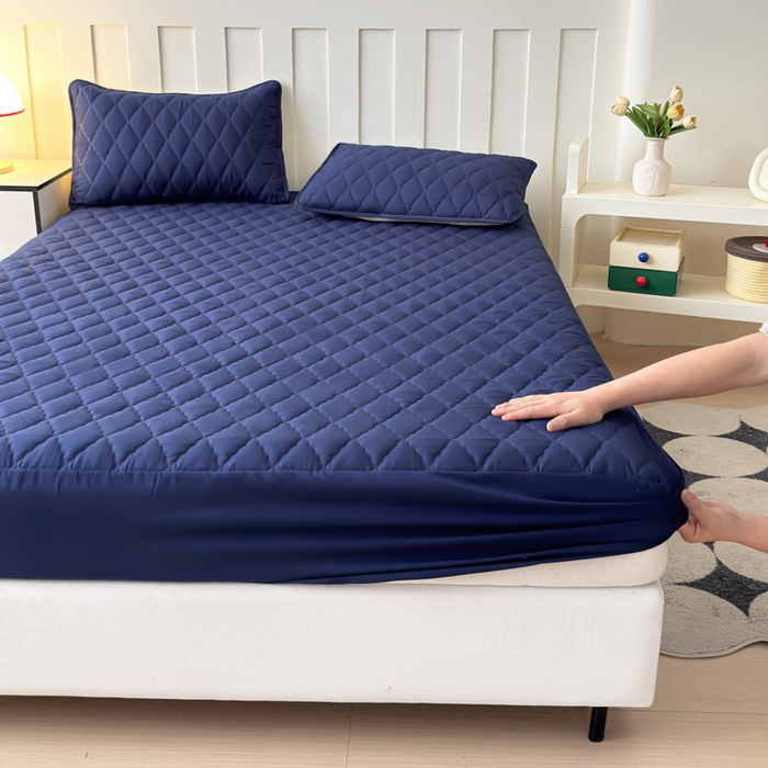 91家纺网 家纺一手货源 找家纺 慕克斯家纺 2026新款亲肤棉磨毛防水菱形格床笠 菱形格藏青