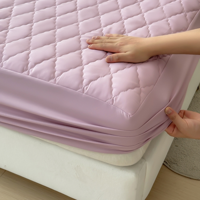 91家纺网 家纺一手货源 找家纺 慕克斯家纺 2026新款亲肤棉磨毛防水菱形格床笠 菱形格豆沙