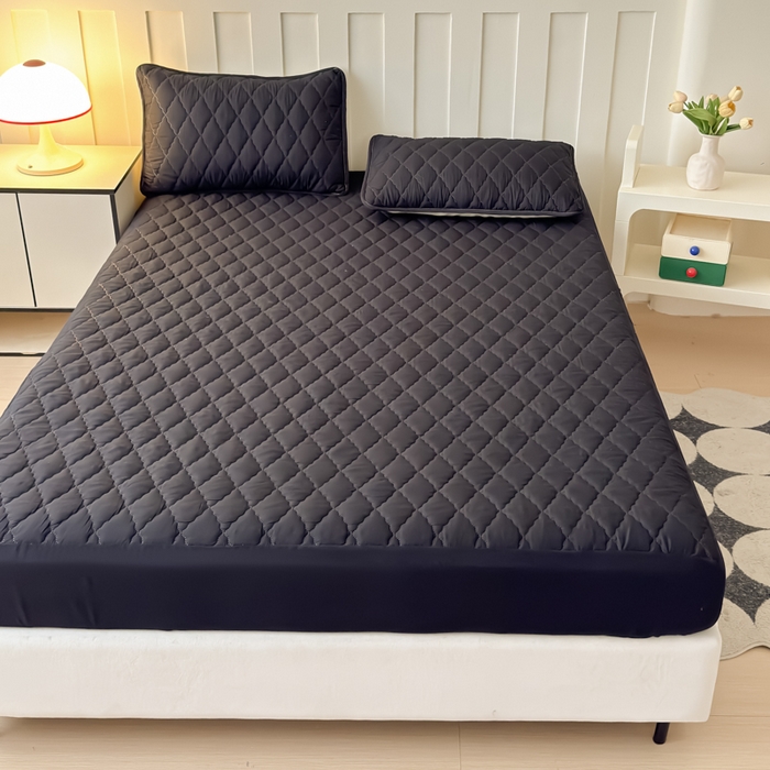 91家纺网 家纺一手货源 找家纺 慕克斯家纺 2026新款亲肤棉磨毛防水菱形格床笠 菱形格黑色