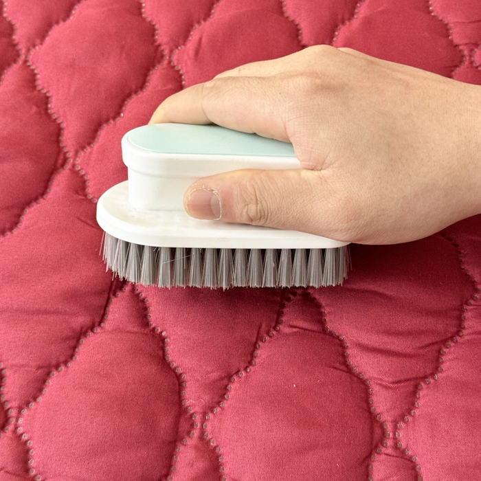 91家纺网 家纺一手货源 找家纺 慕克斯家纺 2026新款亲肤棉磨毛防水菱形格床笠 菱形格酒红