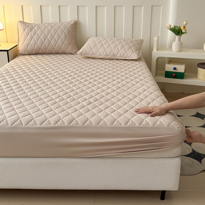 91家纺网 家纺一手货源 找家纺 慕克斯家纺 2026新款亲肤棉磨毛防水菱形格床笠 菱形格卡其