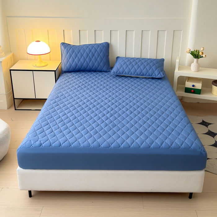 91家纺网 家纺一手货源 找家纺 慕克斯家纺 2026新款亲肤棉磨毛防水菱形格床笠 菱形格蓝灰