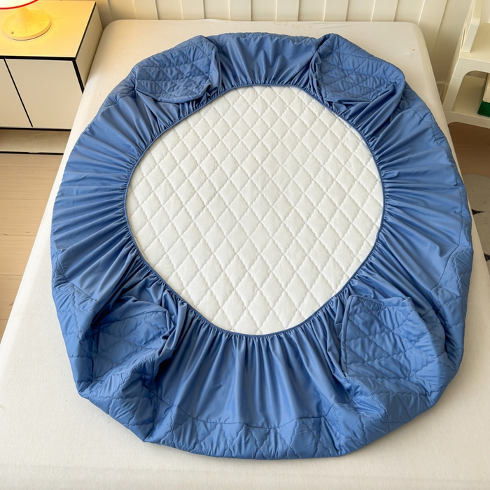 91家纺网 家纺一手货源 找家纺 慕克斯家纺 2026新款亲肤棉磨毛防水菱形格床笠 菱形格蓝灰