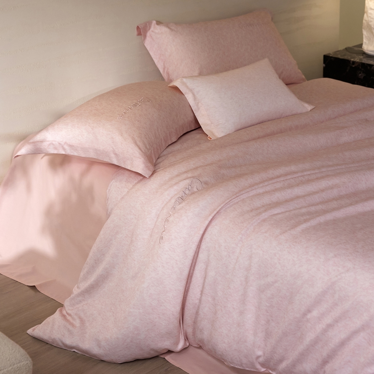 91家纺网 家纺一手货源 找家纺 （总）花愿（原花纪） 2026春夏新款全棉纯棉纯色双拼四件套-安娜