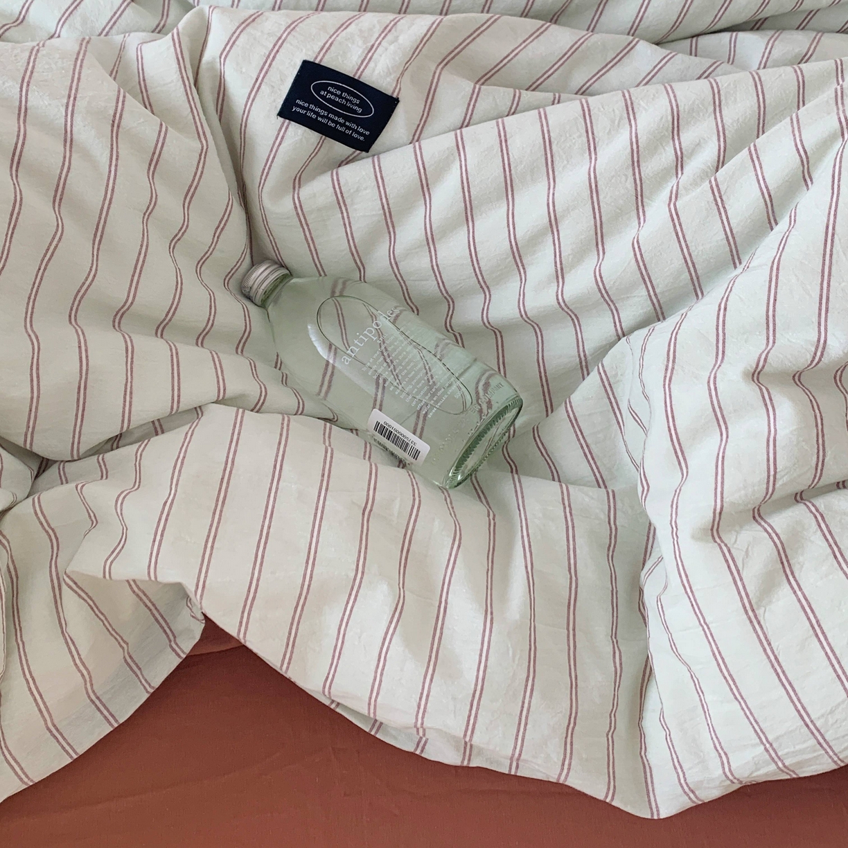 91家纺网 家纺一手货源 找家纺 桃喜 2026春夏全棉新品色织水洗棉条纹博主ins风四件套学生三件套（会员-5） 红茶拿铁