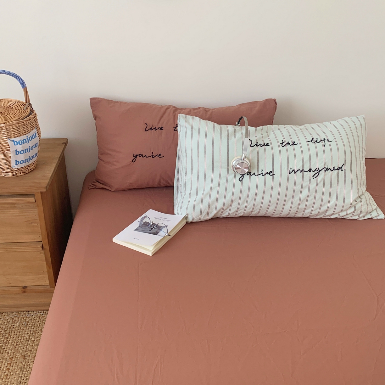 91家纺网 家纺一手货源 找家纺 桃喜 2026春夏全棉新品色织水洗棉条纹博主ins风四件套学生三件套（会员-5） 红茶拿铁