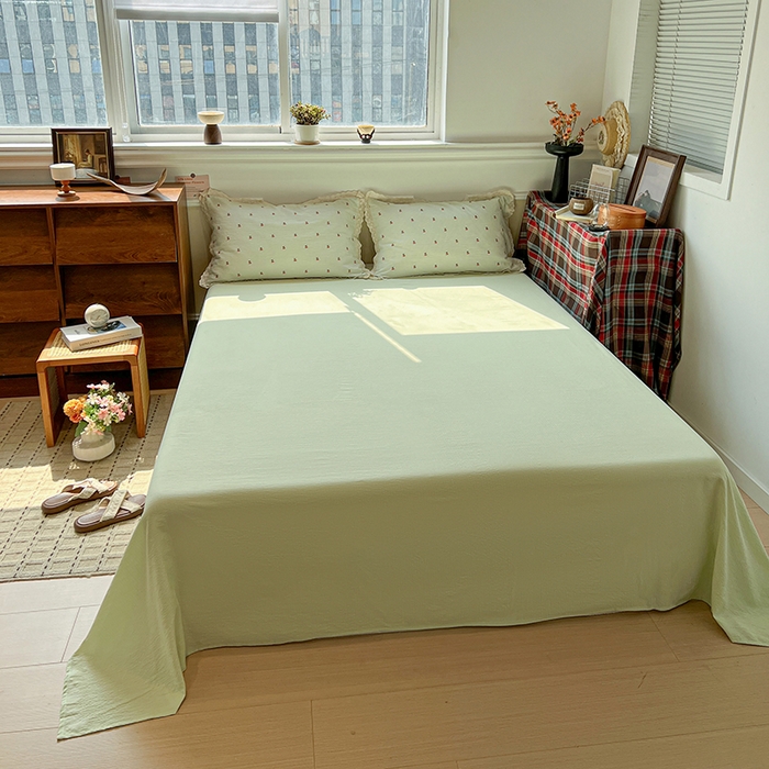 91家纺网 家纺一手货源 找家纺 繁花家居 2026镂空花边系列夏被夏凉被空调被高克重木棉泡芙棉软糯亲肤四件套学生三件套 樱遇温柔-绿