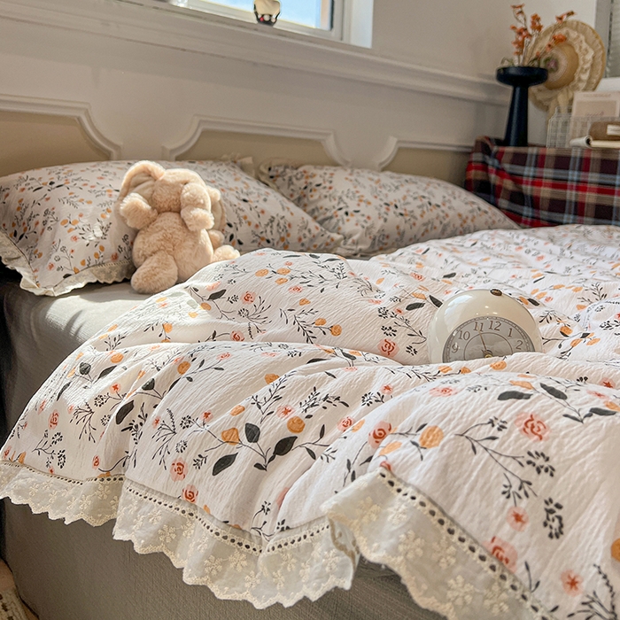 91家纺网 家纺一手货源 找家纺 繁花家居 2026镂空花边系列夏被夏凉被空调被高克重木棉泡芙棉软糯亲肤四件套学生三件套 咖香暖眠