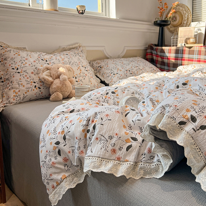 91家纺网 家纺一手货源 找家纺 繁花家居 2026镂空花边系列夏被夏凉被空调被高克重木棉泡芙棉软糯亲肤四件套学生三件套 咖香暖眠