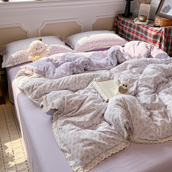 91家纺网 家纺一手货源 找家纺 繁花家居 2026镂空花边系列夏被夏凉被空调被高克重木棉泡芙棉软糯亲肤四件套学生三件套 雾紫甜心