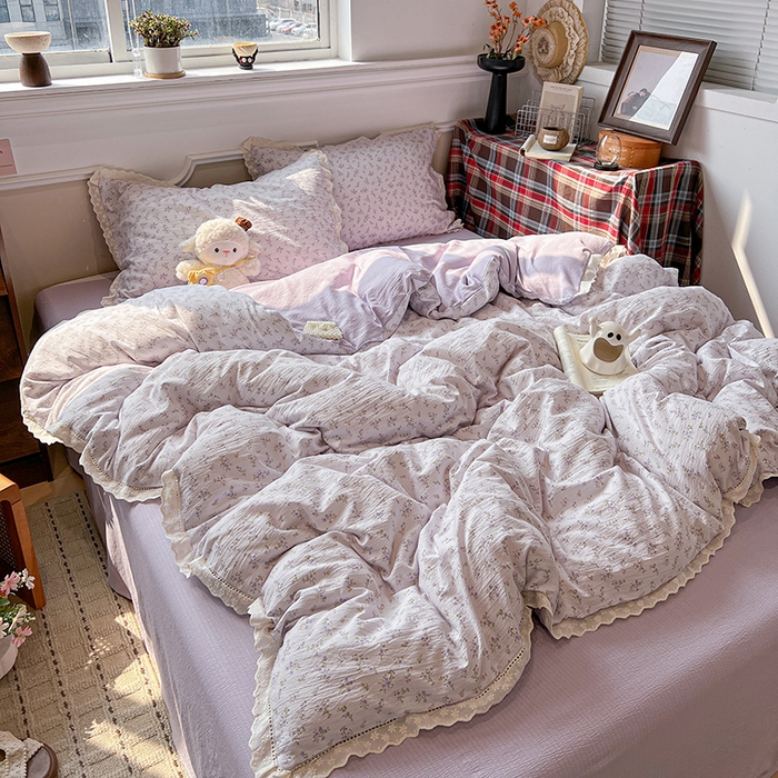 91家纺网 家纺一手货源 找家纺 繁花家居 2026镂空花边系列夏被夏凉被空调被高克重木棉泡芙棉软糯亲肤四件套学生三件套 雾紫甜心