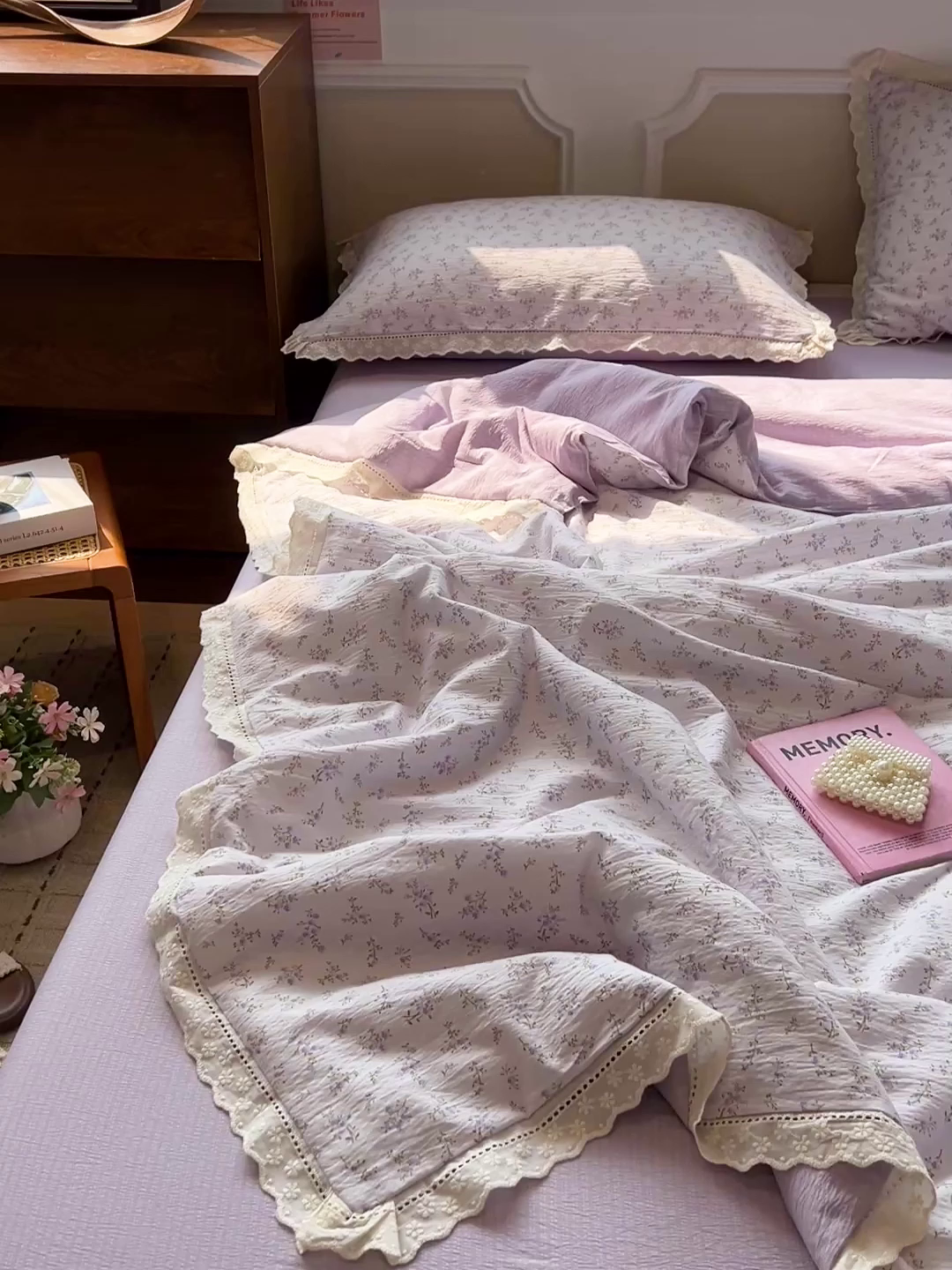 91家纺网 家纺一手货源 找家纺 繁花家居 2026镂空花边系列夏被夏凉被空调被高克重木棉泡芙棉软糯亲肤四件套学生三件套 雾紫甜心