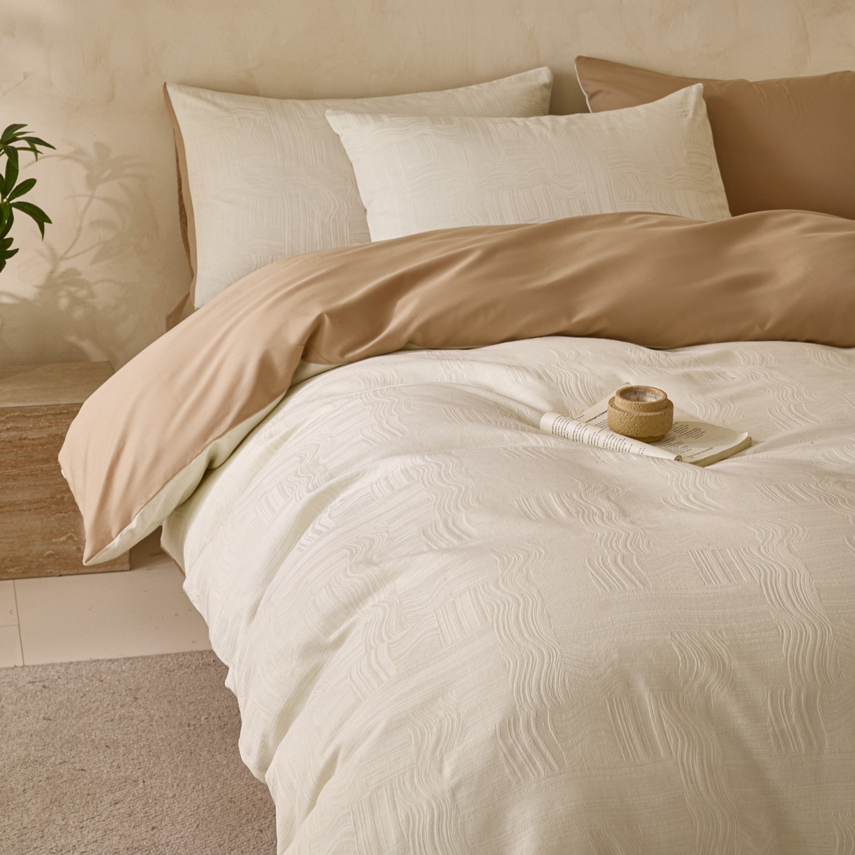 91家纺网 家纺一手货源 找家纺 雯雨家纺 2026新款全棉60s全棉提花四件套 奶白川