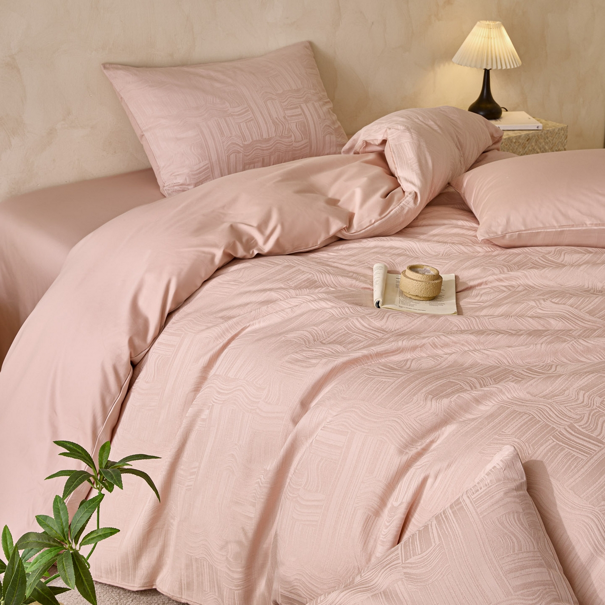 91家纺网 家纺一手货源 找家纺 雯雨家纺 2026新款全棉60s全棉提花四件套 素恒肌理