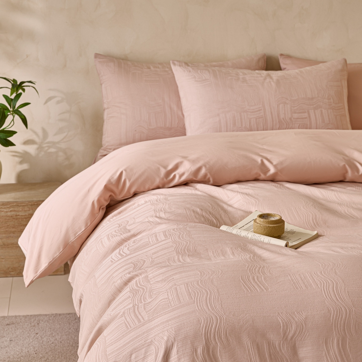 91家纺网 家纺一手货源 找家纺 雯雨家纺 2026新款全棉60s全棉提花四件套 素恒肌理