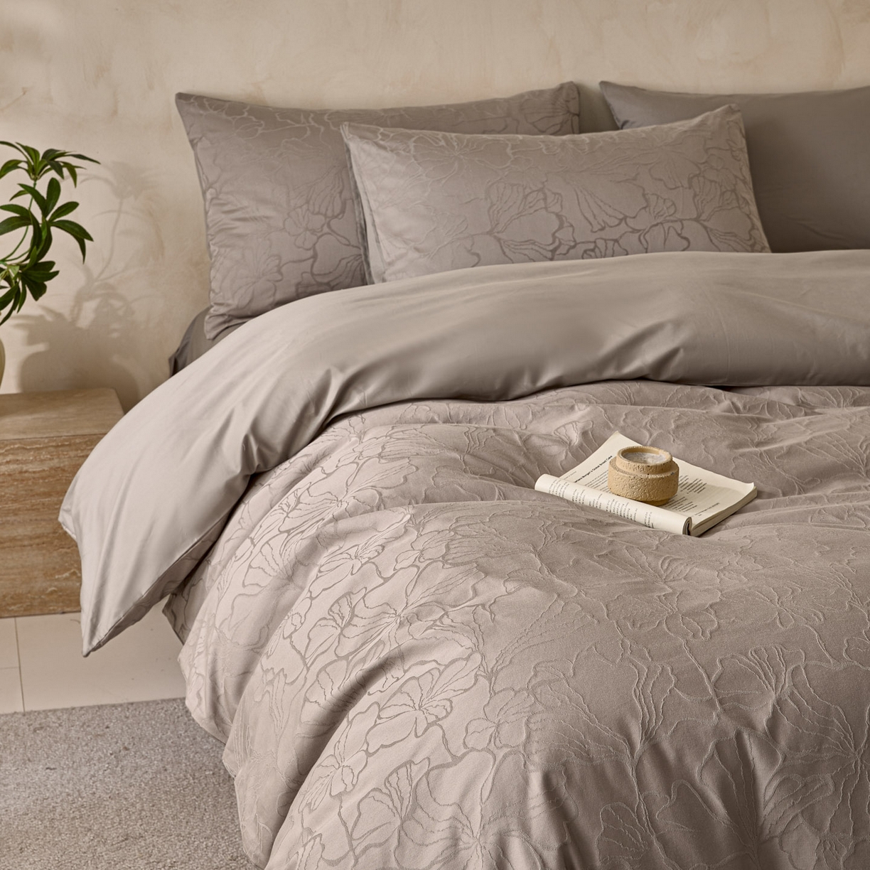 91家纺网 家纺一手货源 找家纺 雯雨家纺 2026新款全棉60s全棉提花四件套 素影繁花